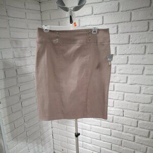 NWT Reitmans Ladies Size 7 Pull On Style A-line Skirt